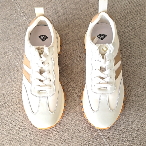 One Fine Day Beige and Ivory Sneakers Sz Eu 42 / US 11 - Picture 14 of 15